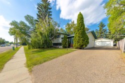 5204 32 Street  Lloydminster, AB T9V 1G2