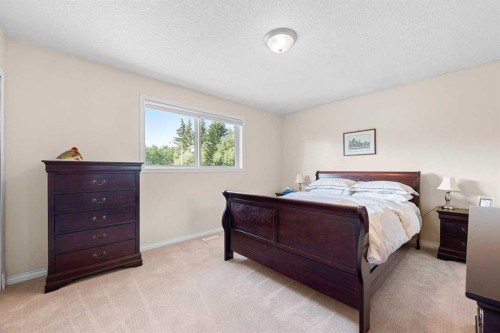 74 Blackfoot Road, Rural Vermilion River, County Of, AB - Indoor Photo Showing Bedroom