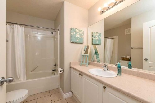 101B-5101 18 Street, Lloydminster, AB - Indoor Photo Showing Bathroom