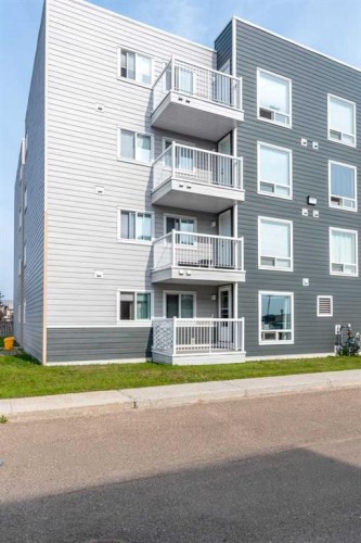 101B-5101 18 Street, Lloydminster, AB - Outdoor With Balcony