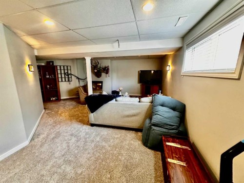 1134 21 Street, Wainwright, AB - Indoor