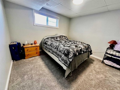 1134 21 Street, Wainwright, AB - Indoor Photo Showing Bedroom