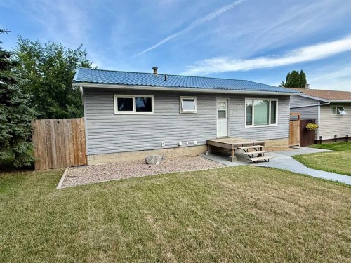 5427 49 Street, Provost, AB - Outdoor
