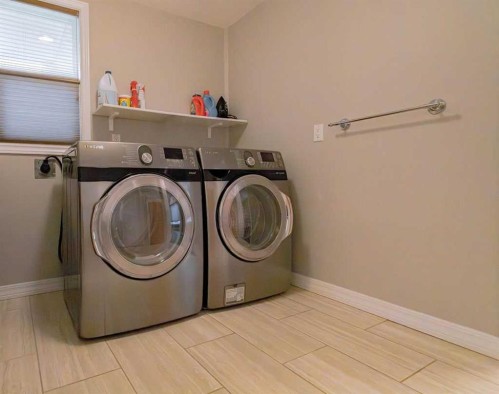 1926 8 Avenue, Wainwright, AB - Indoor Photo Showing Laundry Room