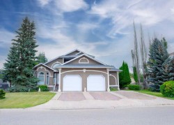 1926 8 Avenue  Wainwright, AB T9W 1H6