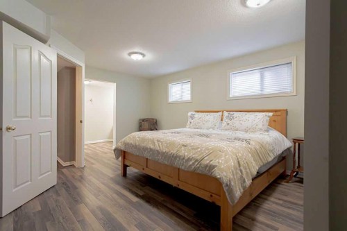 1926 8 Avenue, Wainwright, AB - Indoor Photo Showing Bedroom