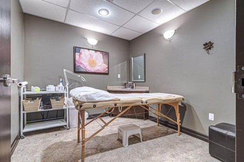 2602 50 Avenue, Lloydminster, AB 