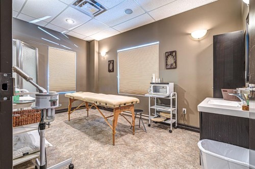 2602 50 Avenue, Lloydminster, AB 