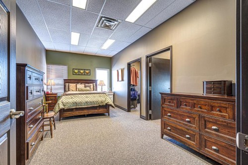 2602 50 Avenue, Lloydminster, AB 