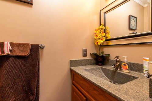 310 1 Street East, Marshall, SK - Indoor