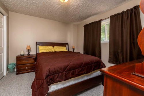 310 1 Street East, Marshall, SK - Indoor Photo Showing Bedroom