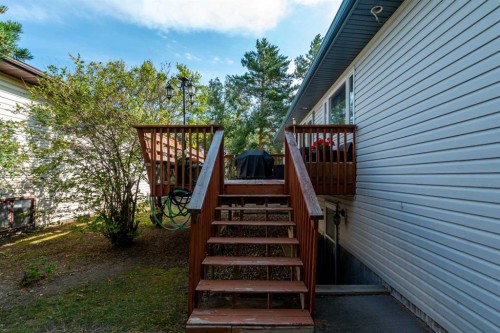 310 1 Street East, Marshall, SK - Outdoor