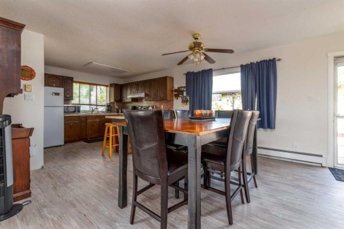 310 1 Street East, Marshall, SK - Indoor Photo Showing Dining Room