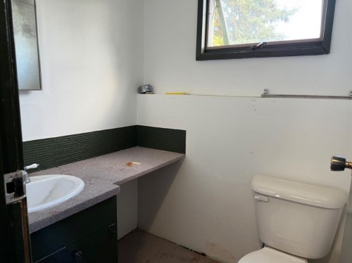 101 Main Street, Waseca, SK - Indoor Photo Showing Bathroom