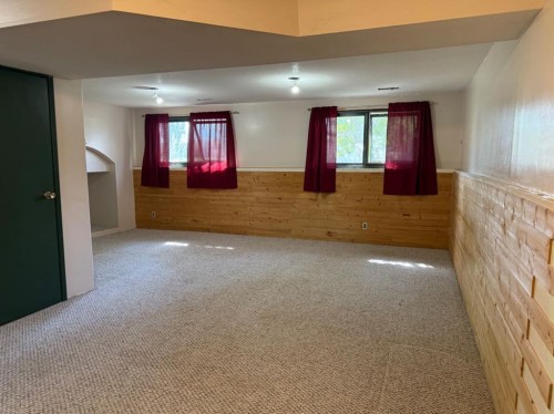 101 Main Street, Waseca, SK - Indoor Photo Showing Other Room