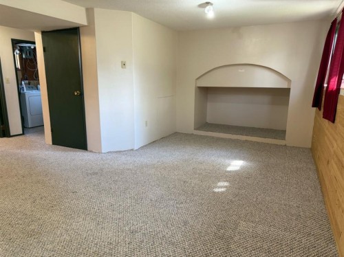 101 Main Street, Waseca, SK - Indoor Photo Showing Other Room