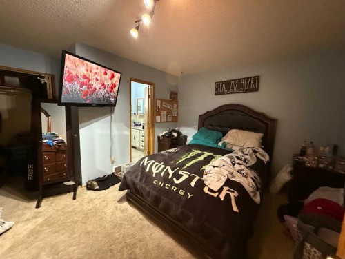 5136 46 Street, Provost, AB - Indoor Photo Showing Bedroom