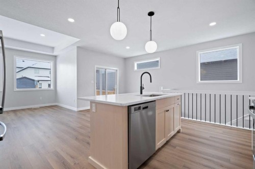 6004 13 Street, Lloydminster, AB - Indoor Photo Showing Kitchen