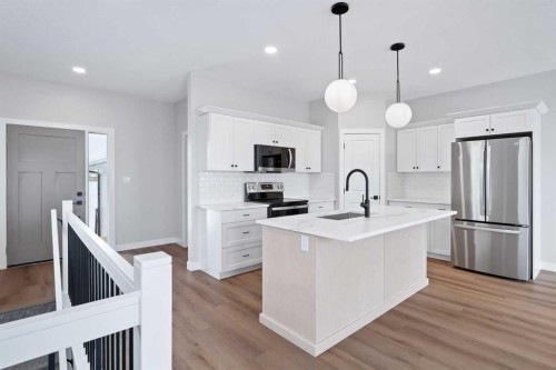 6004 13 Street, Lloydminster, AB - Indoor Photo Showing Kitchen With Upgraded Kitchen