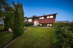 5727 45 Street  Lloydminster, AB T9V 0C3