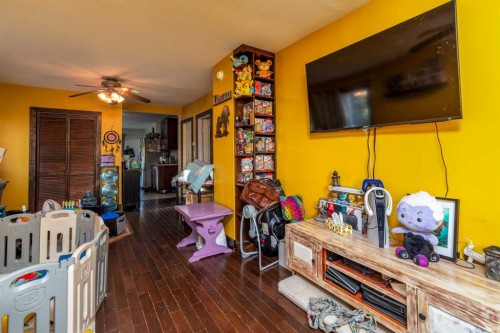 116 1 Avenue West, Marsden, SK - Indoor Photo Showing Other Room