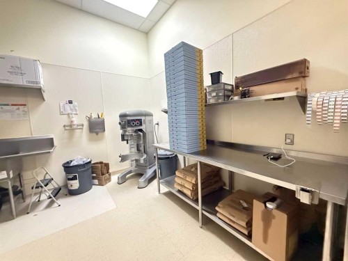 11658 Sarcee Trail Nw, Calgary, AB 