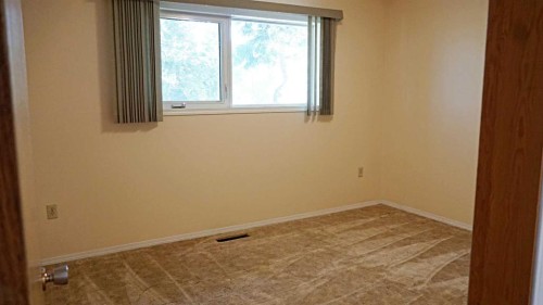 5308 52Nd Avenue, Mannville, AB - Indoor Photo Showing Other Room