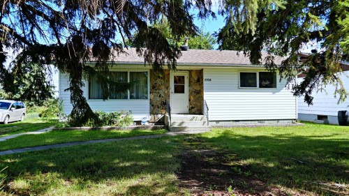 5308 52Nd Avenue, Mannville, AB - Outdoor