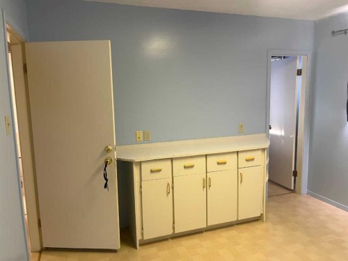 4502 56 Avenue, Lloydminster, AB - Indoor Photo Showing Other Room