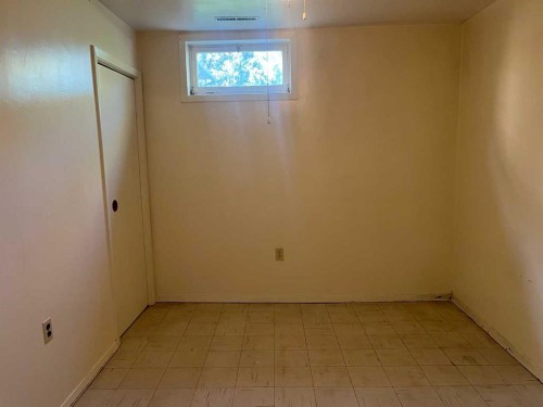 4502 56 Avenue, Lloydminster, AB - Indoor Photo Showing Other Room