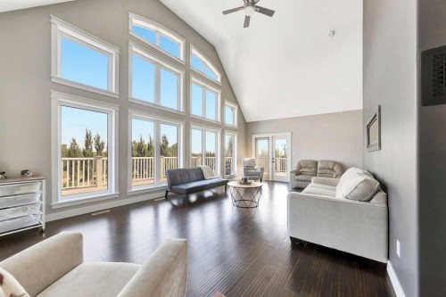 484046 Rr20, Rural Vermilion River, County Of, AB - Indoor Photo Showing Living Room