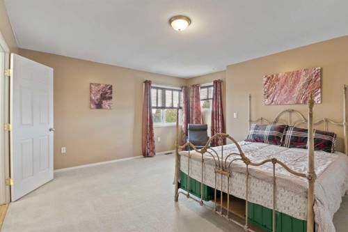 110 Pleasant Drive, Paradise Valley, AB - Indoor Photo Showing Bedroom