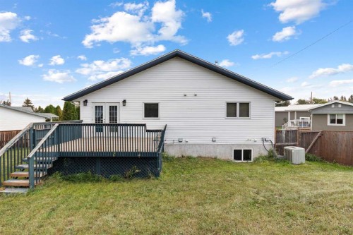 110 Pleasant Drive, Paradise Valley, AB - Outdoor With Deck Patio Veranda