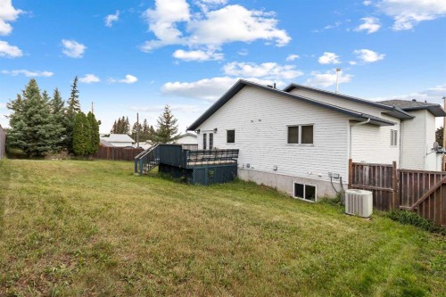 110 Pleasant Drive, Paradise Valley, AB - Outdoor