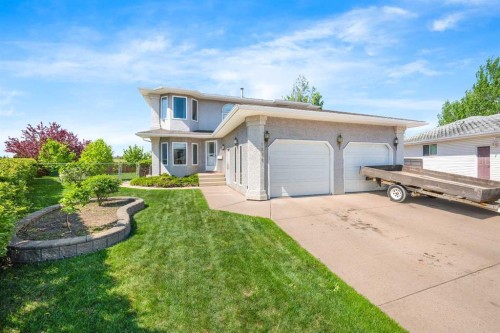 3906 59 Avenue Close, Lloydminster, AB - Outdoor