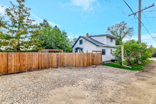 4828 42 Street, Lloydminster, SK - Outdoor