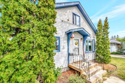 4828 42 Street, Lloydminster, SK - Outdoor