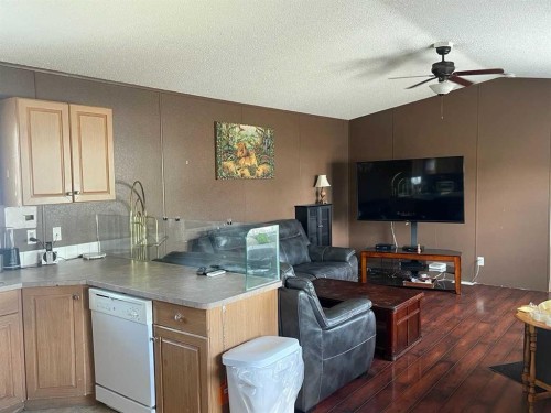 1549 15 Street Crescent, Wainwright, AB - Indoor