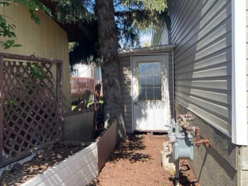 1549 15 Street Crescent, Wainwright, AB - Outdoor