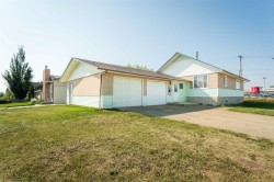 1828 49 Avenue  Lloydminster, SK S9V 1T2