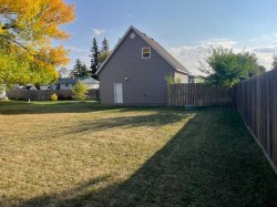 21 3 Avenue WEST Marshall, SK S0M 1R0