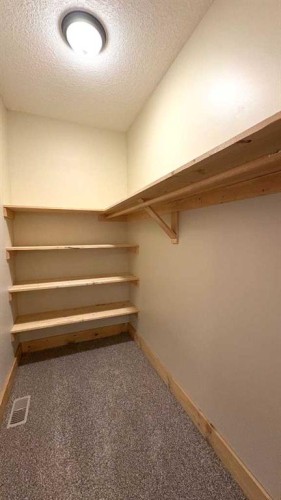 445045 Rng Rd 45, Rural Wainwright No. 61, M.D. Of, AB - Indoor Photo Showing Other Room