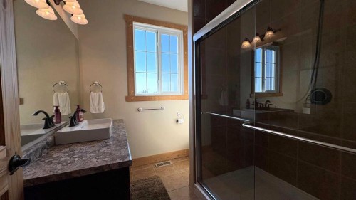 445045 Rng Rd 45, Rural Wainwright No. 61, M.D. Of, AB - Indoor Photo Showing Bathroom