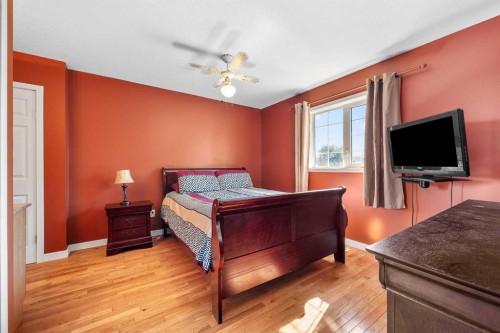 5303 23 Street, Lloydminster, AB - Indoor Photo Showing Bedroom