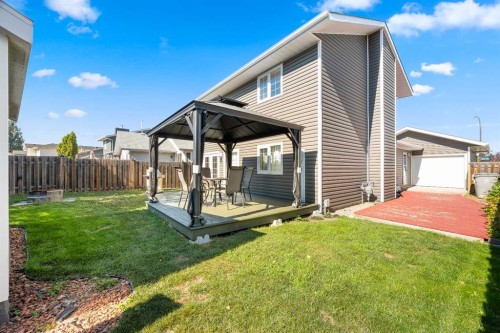 5303 23 Street, Lloydminster, AB - Outdoor