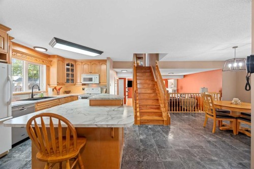 5303 23 Street, Lloydminster, AB - Indoor