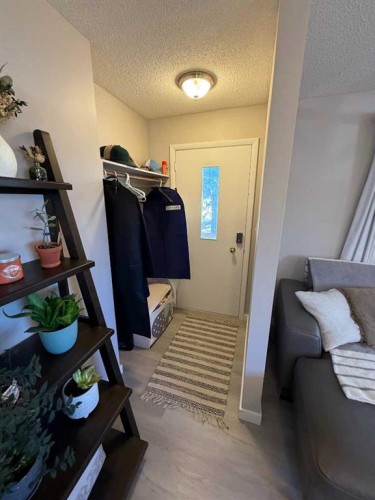 5047 51 Street, Mannville, AB - Indoor