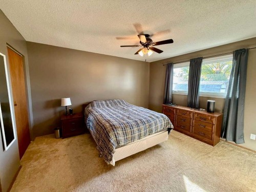 4425 56 Avenue, Provost, AB - Indoor Photo Showing Bedroom