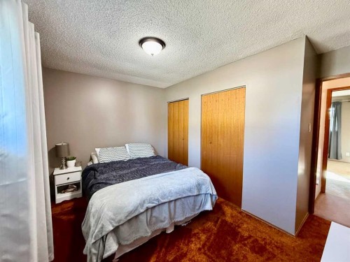 4425 56 Avenue, Provost, AB - Indoor Photo Showing Bedroom