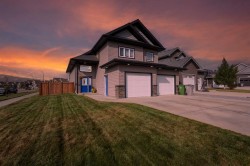 1802 59 B Avenue Close  Lloydminster, AB T9V 3P5